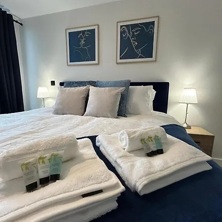 2 Bed 2 Bath In Digbeth *